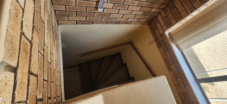 5 Bedroom Property for Sale in Dana Bay Western Cape